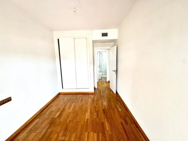 Piso de 3 habitaciones en Rincón de la Victoria en venta con piscina - 410.000 € (Ref: 8950679)