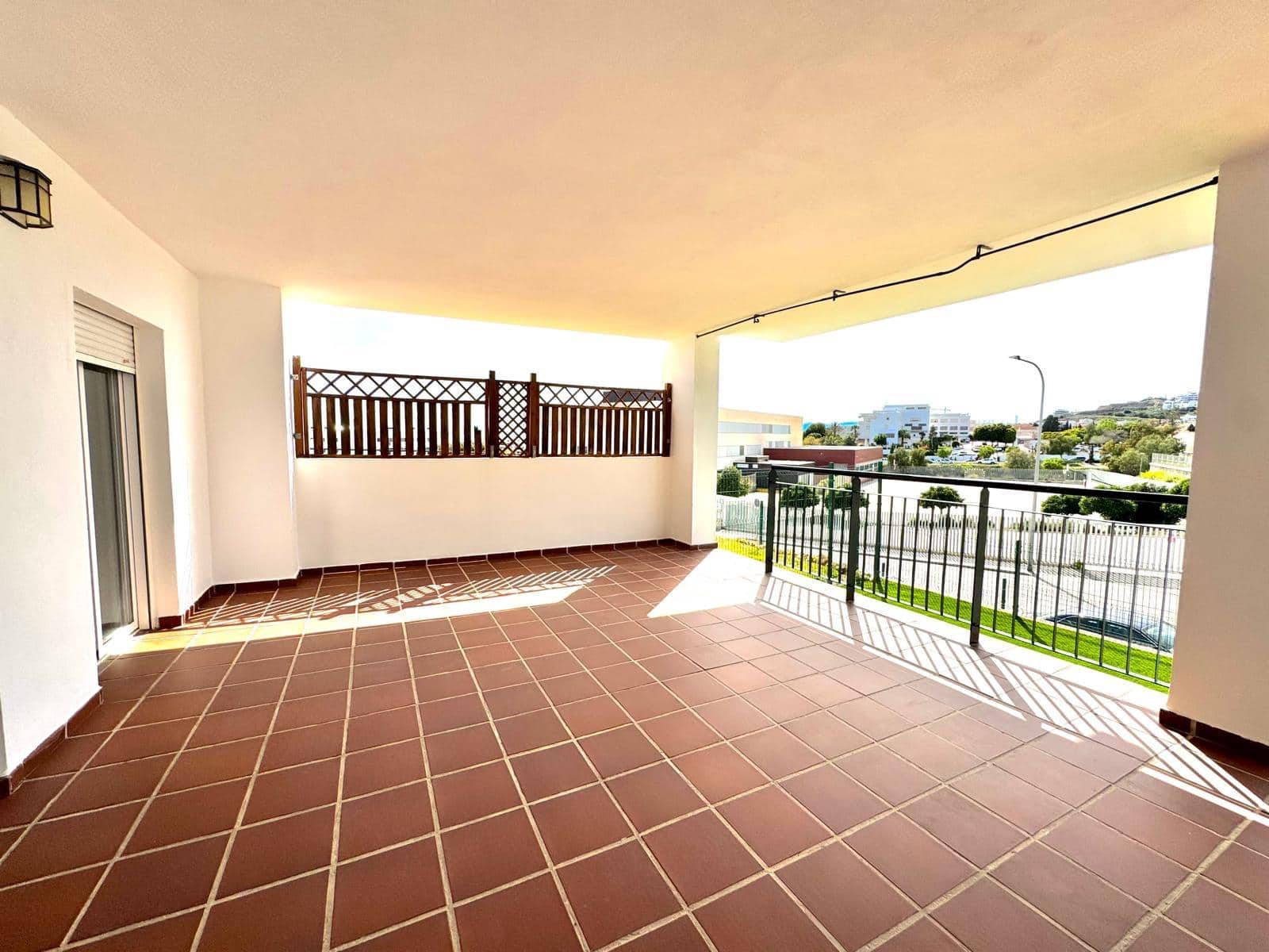 Piso de 3 habitaciones en Rincón de la Victoria en venta con piscina - 410.000 € (Ref: 8950679)
