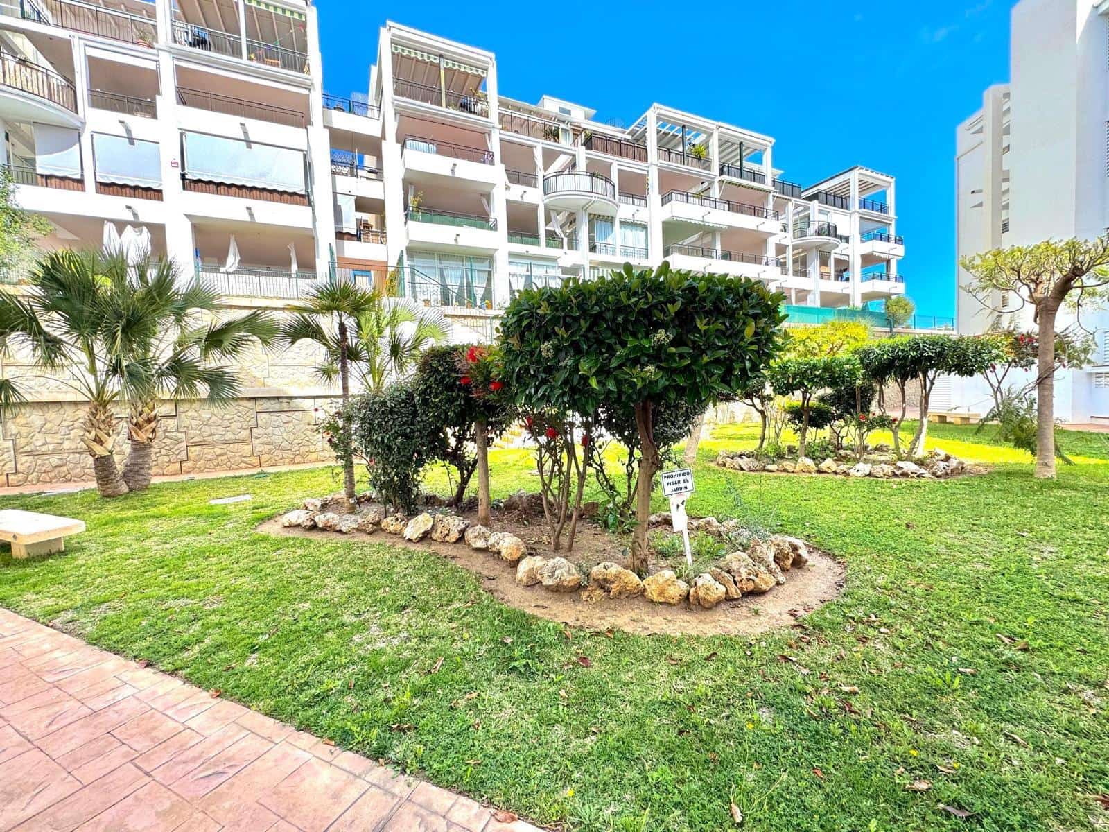 Piso de 3 habitaciones en Rincón de la Victoria en venta con piscina - 410.000 € (Ref: 8950679)