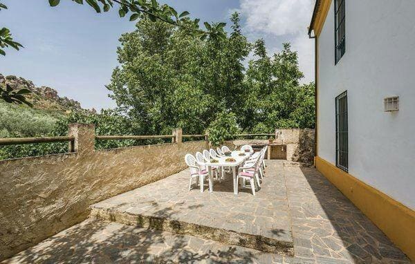 20 bedroom Finca/Country House for sale in Ronda with pool garage - € 650,000 (Ref: 8957190)