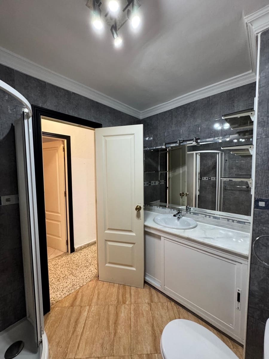 2 soveværelse Lejlighed til salg i Las Lagunas de Mijas med swimmingpool - € 225.000 (Ref: 8993821)