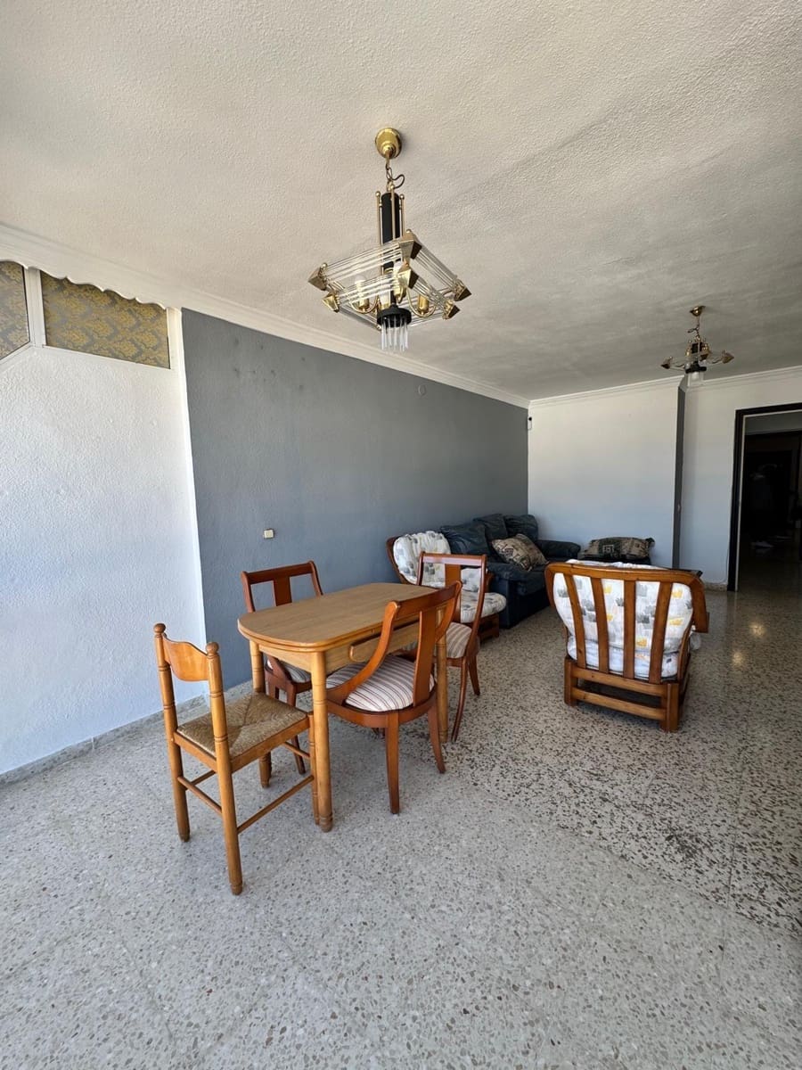 2 makuuhuone Asunto myytävänä paikassa Las Lagunas de Mijas mukana uima-altaan - 225 000 € (Ref: 8993821)