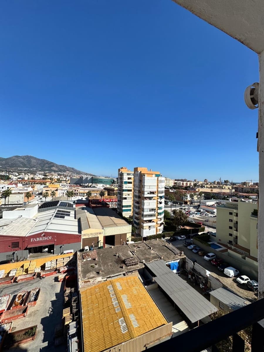 2 makuuhuone Asunto myytävänä paikassa Las Lagunas de Mijas mukana uima-altaan - 225 000 € (Ref: 8993821)