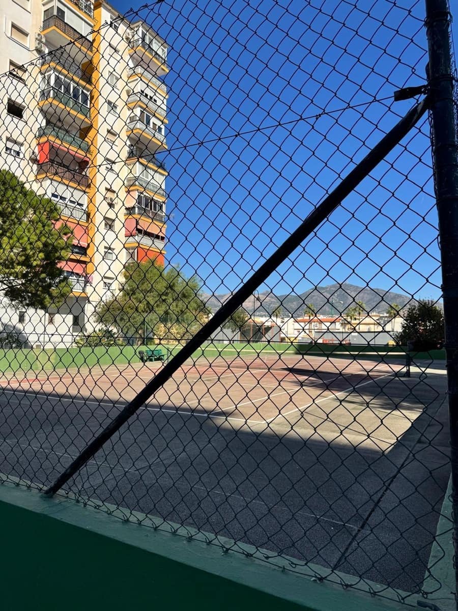 2 makuuhuone Asunto myytävänä paikassa Las Lagunas de Mijas mukana uima-altaan - 225 000 € (Ref: 8993821)