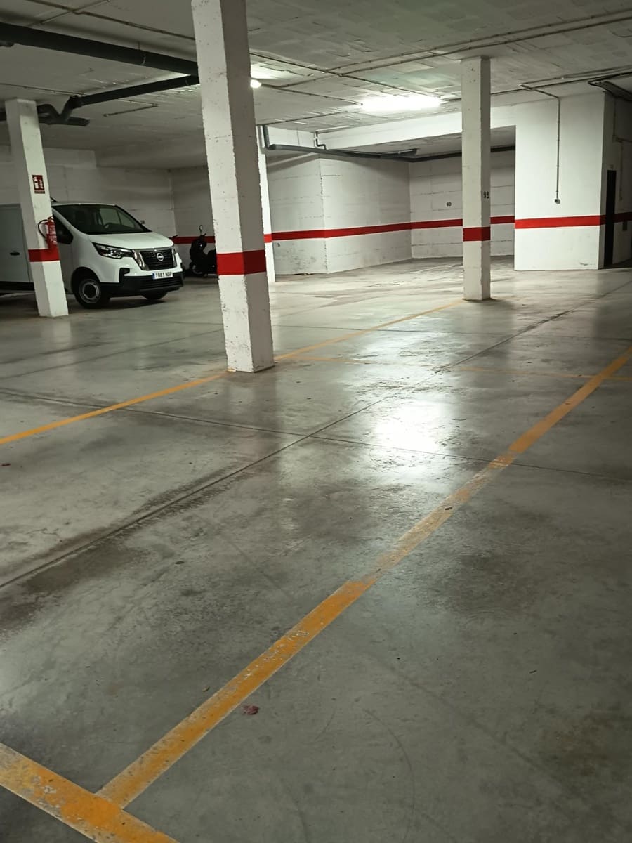 3 soveværelse Rækkehus til salg i Puerto Banus med swimmingpool garage - € 790.000 (Ref: 9029621)