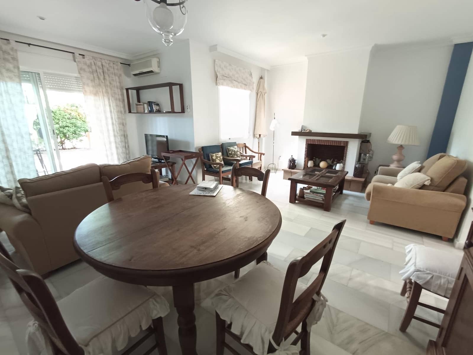 3 soveværelse Rækkehus til salg i Puerto Banus med swimmingpool garage - € 790.000 (Ref: 9029621)