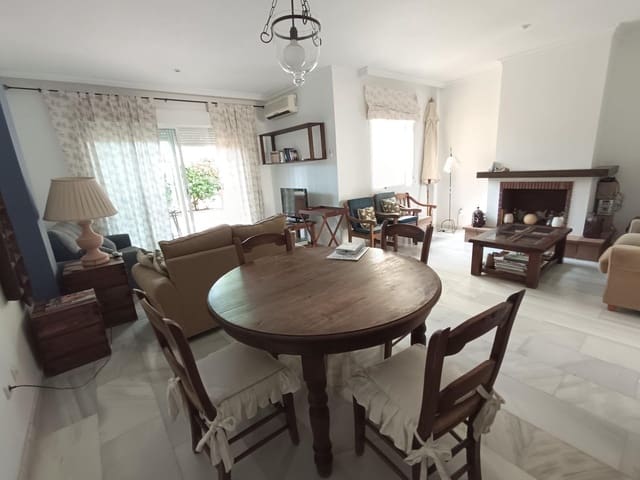 3 soverom Rekkehus til salgs i Puerto Banus, Marbella med svømmebasseng garasje - € 790 000 (Ref: 9029621)