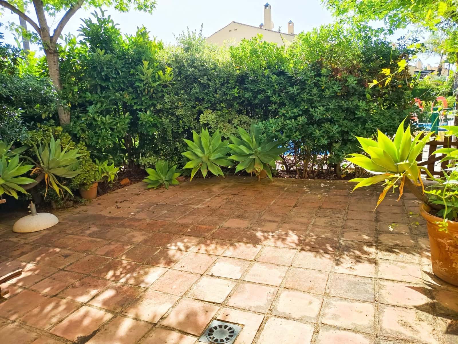 3 soveværelse Rækkehus til salg i Puerto Banus med swimmingpool garage - € 790.000 (Ref: 9029621)