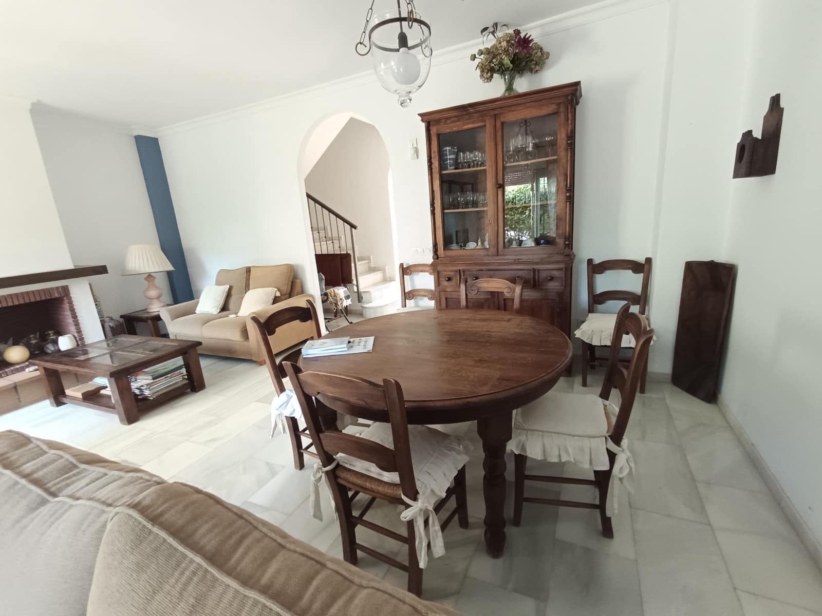 3 soverom Rekkehus til salgs i Puerto Banus med svømmebasseng garasje - € 790 000 (Ref: 9029621)
