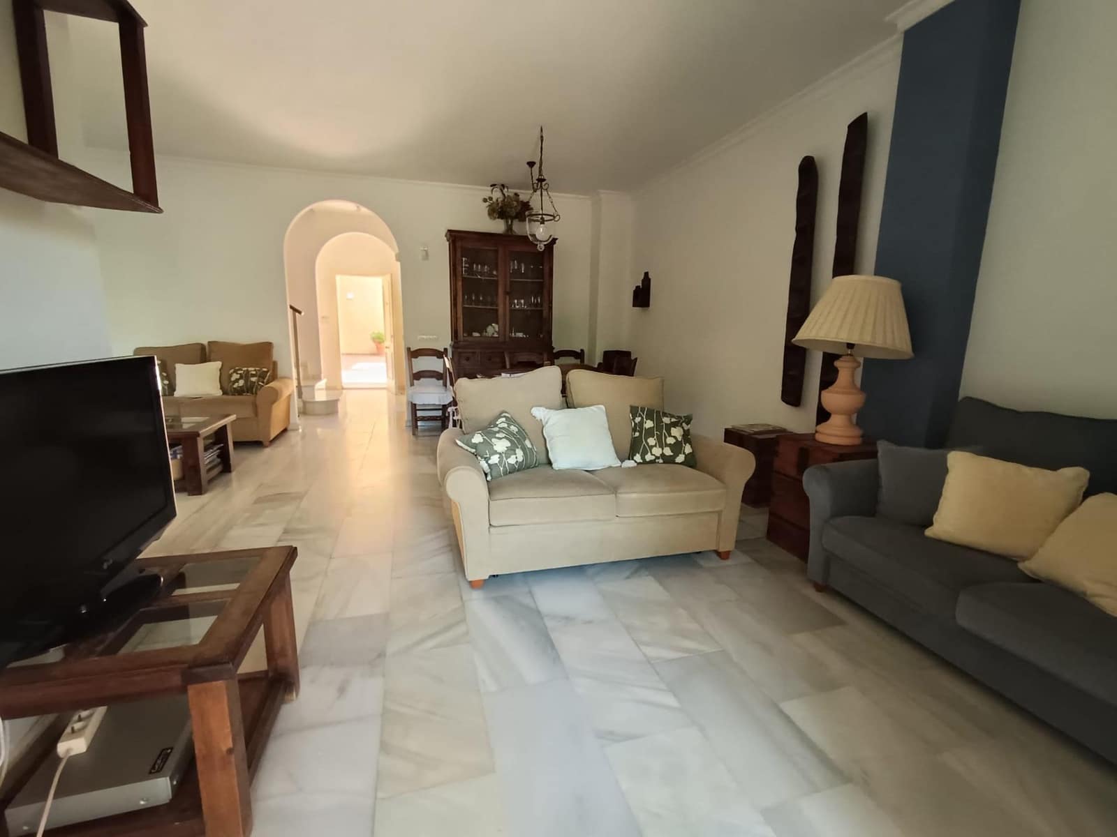 3 soverom Rekkehus til salgs i Puerto Banus med svømmebasseng garasje - € 790 000 (Ref: 9029621)