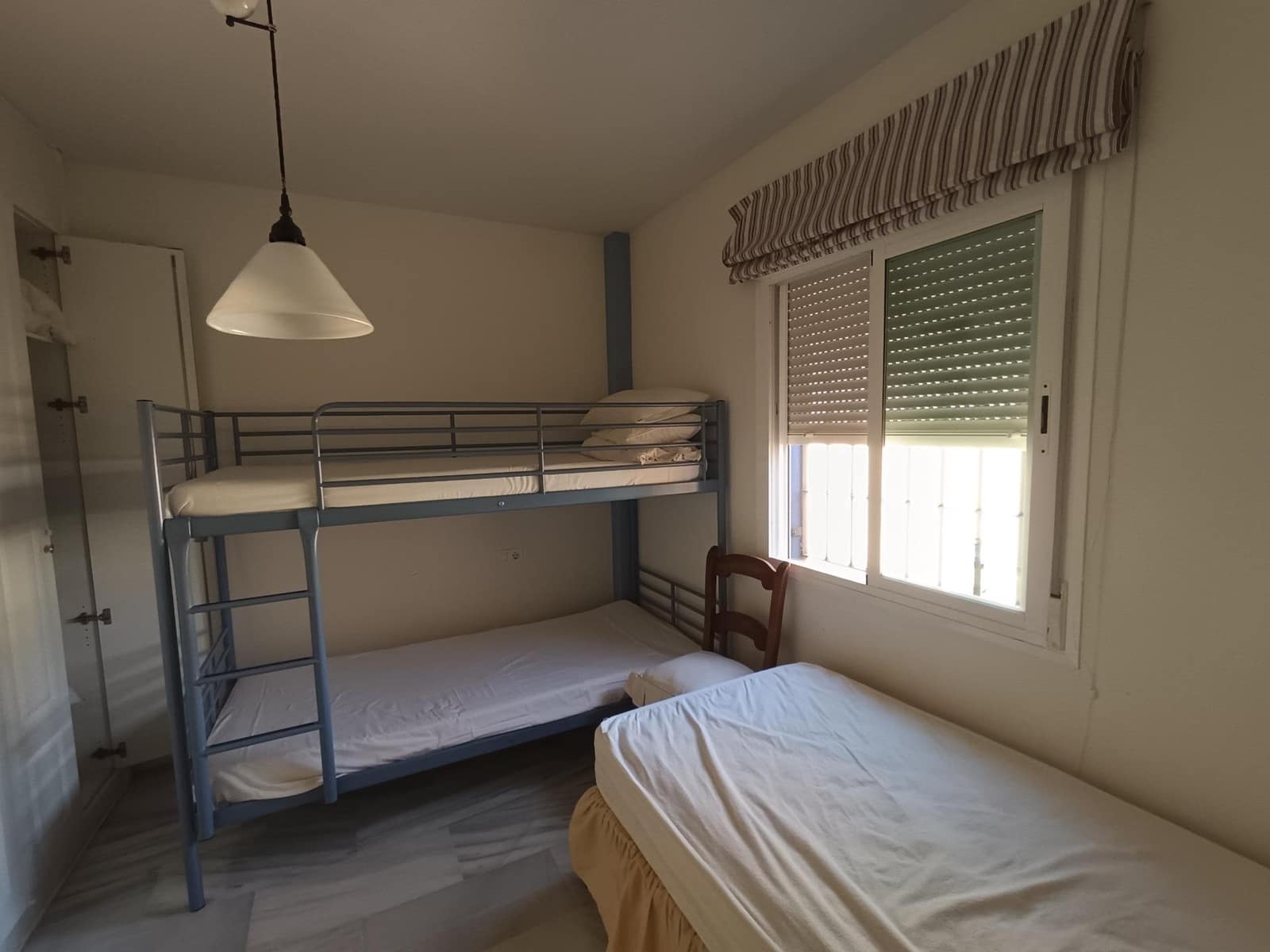 3 soverom Rekkehus til salgs i Puerto Banus med svømmebasseng garasje - € 790 000 (Ref: 9029621)