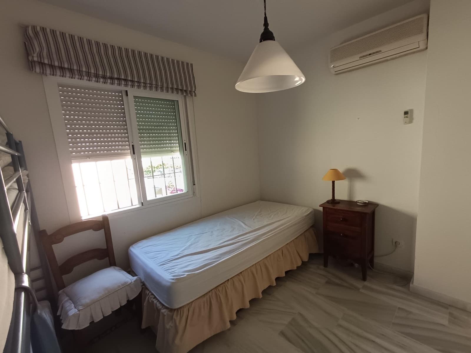 3 soverom Rekkehus til salgs i Puerto Banus med svømmebasseng garasje - € 790 000 (Ref: 9029621)