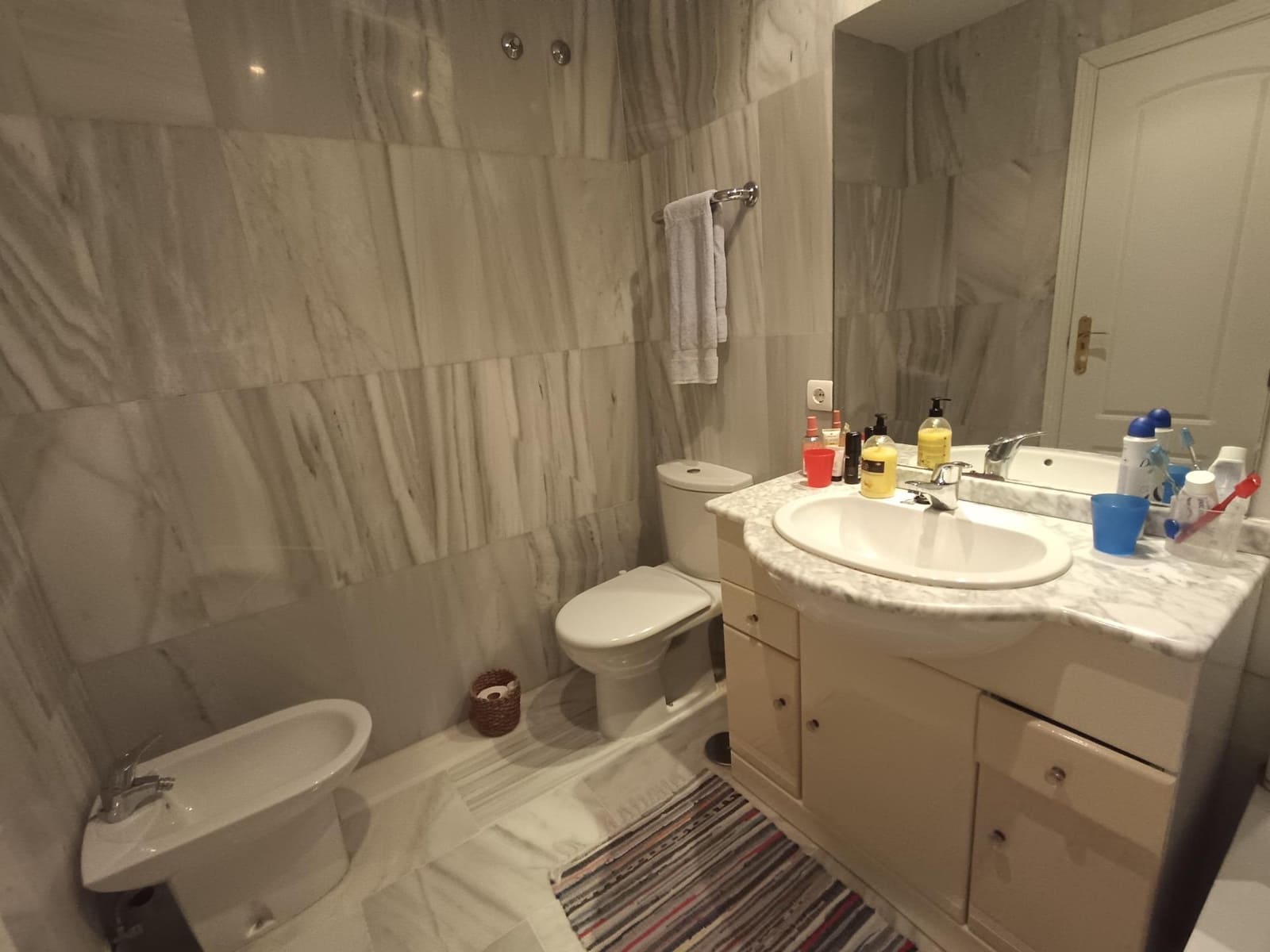 3 soverom Rekkehus til salgs i Puerto Banus med svømmebasseng garasje - € 790 000 (Ref: 9029621)