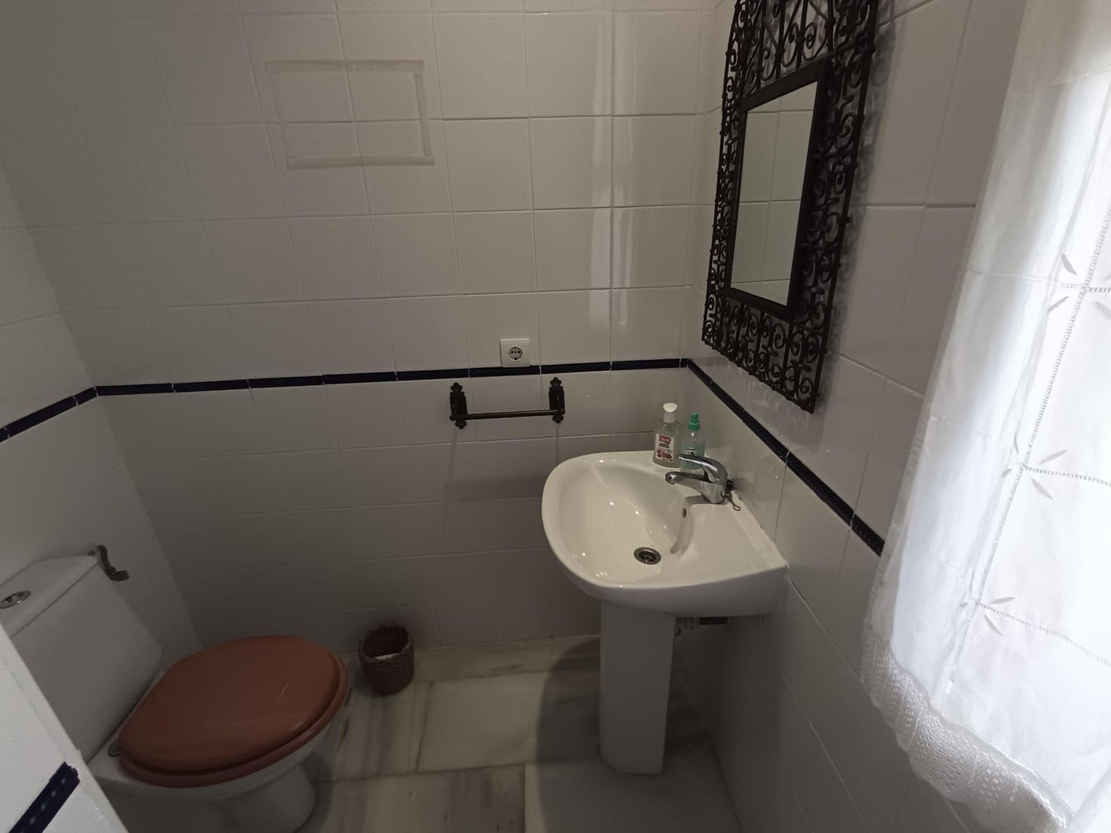 3 soverom Rekkehus til salgs i Puerto Banus med svømmebasseng garasje - € 790 000 (Ref: 9029621)