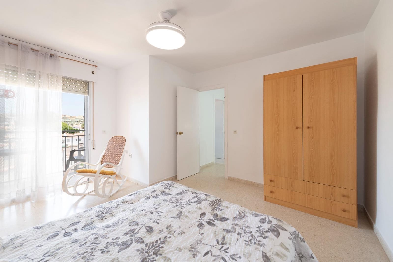 3 soveværelse Lejlighed til leje i La Cala del Moral med swimmingpool - € 1.500 (Ref: 9128305)