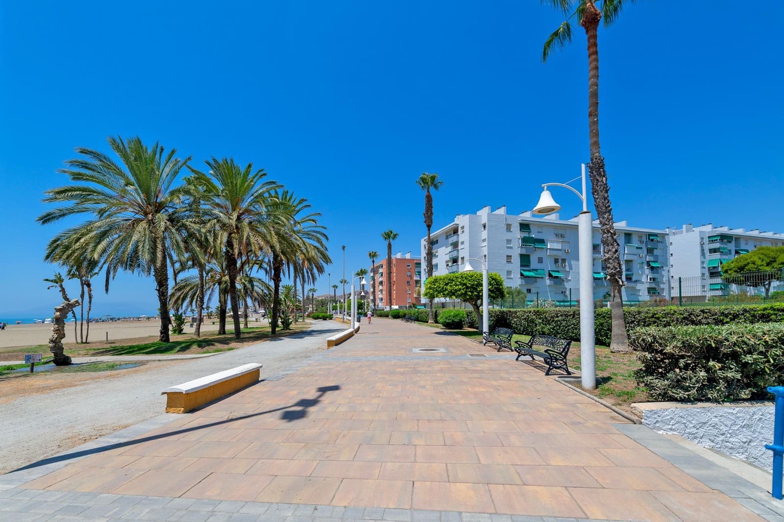 3 soveværelse Lejlighed til leje i La Cala del Moral med swimmingpool - € 1.500 (Ref: 9128305)