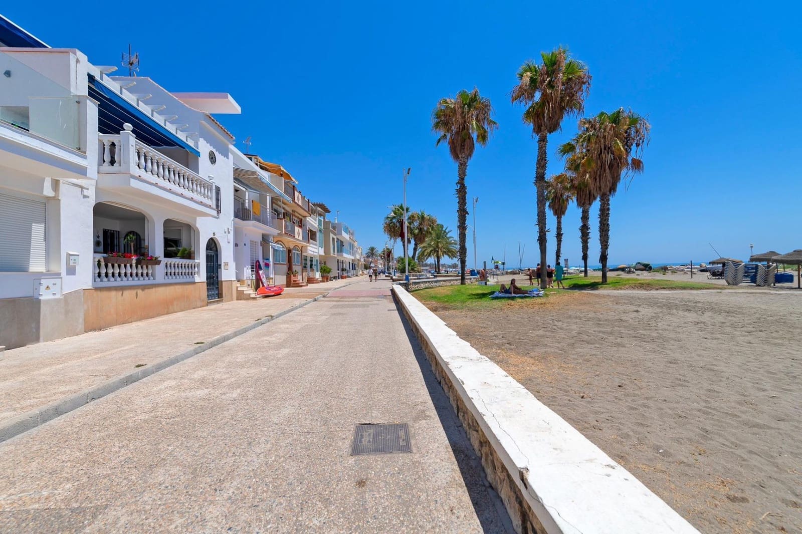 6 soveværelse Rækkehus til salg i Malaga by med garage - € 970.000 (Ref: 9163793)