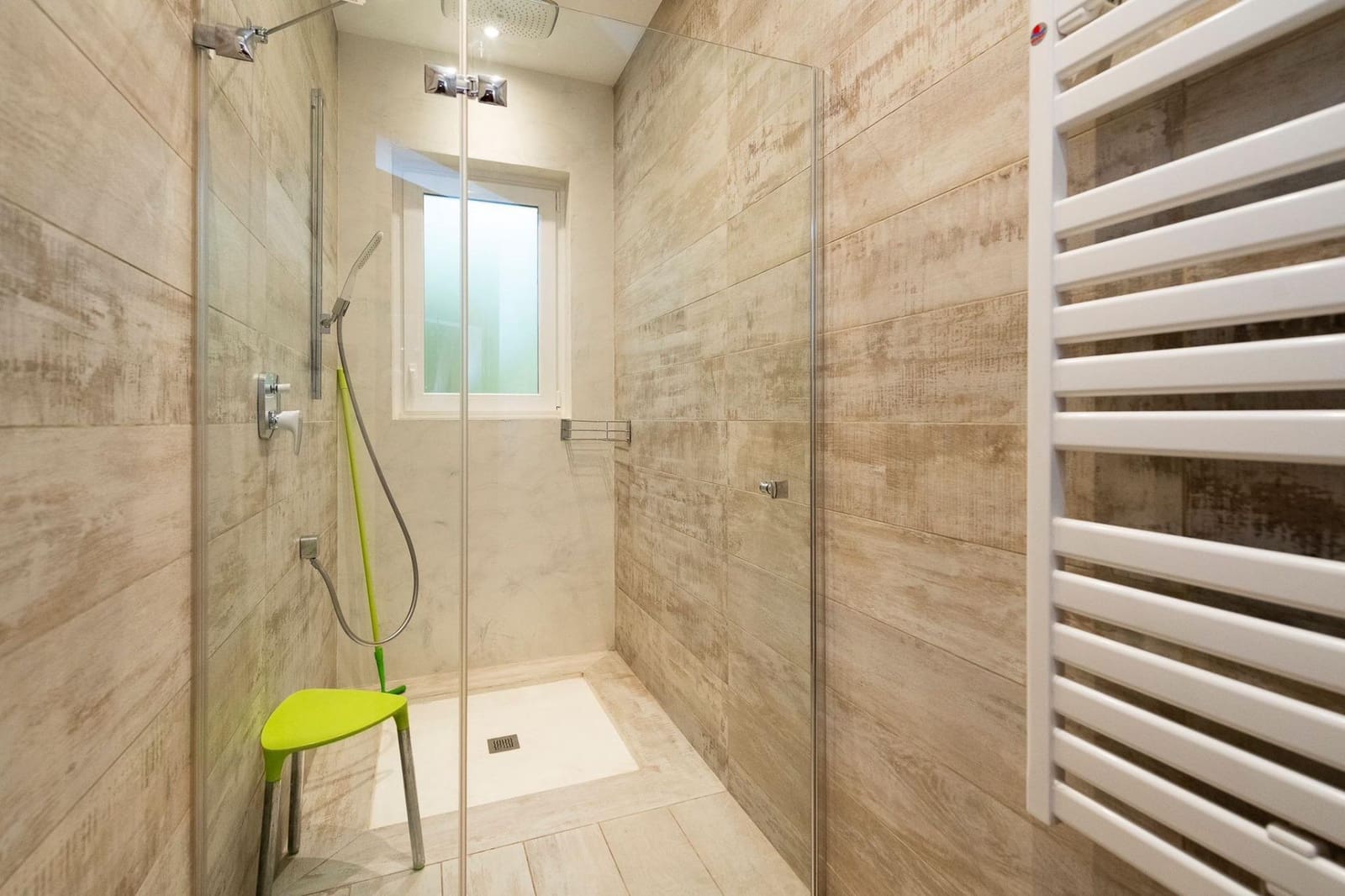 6 soveværelse Rækkehus til salg i Malaga by med garage - € 970.000 (Ref: 9163793)