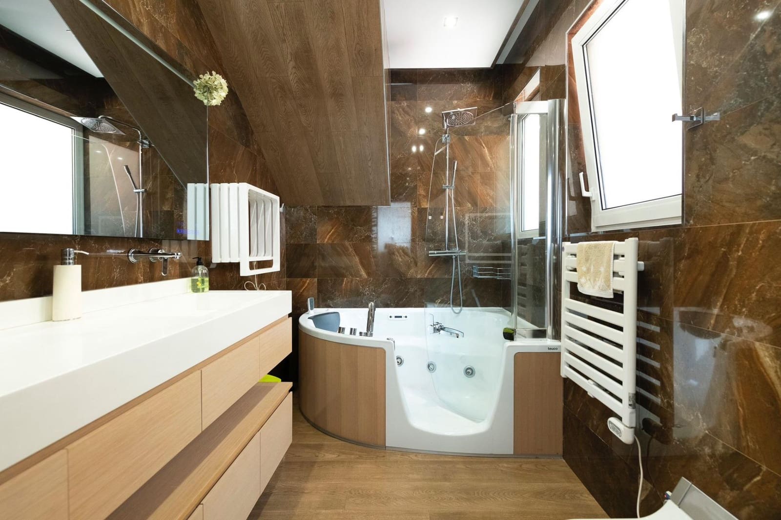 6 soveværelse Rækkehus til salg i Malaga by med garage - € 970.000 (Ref: 9163793)