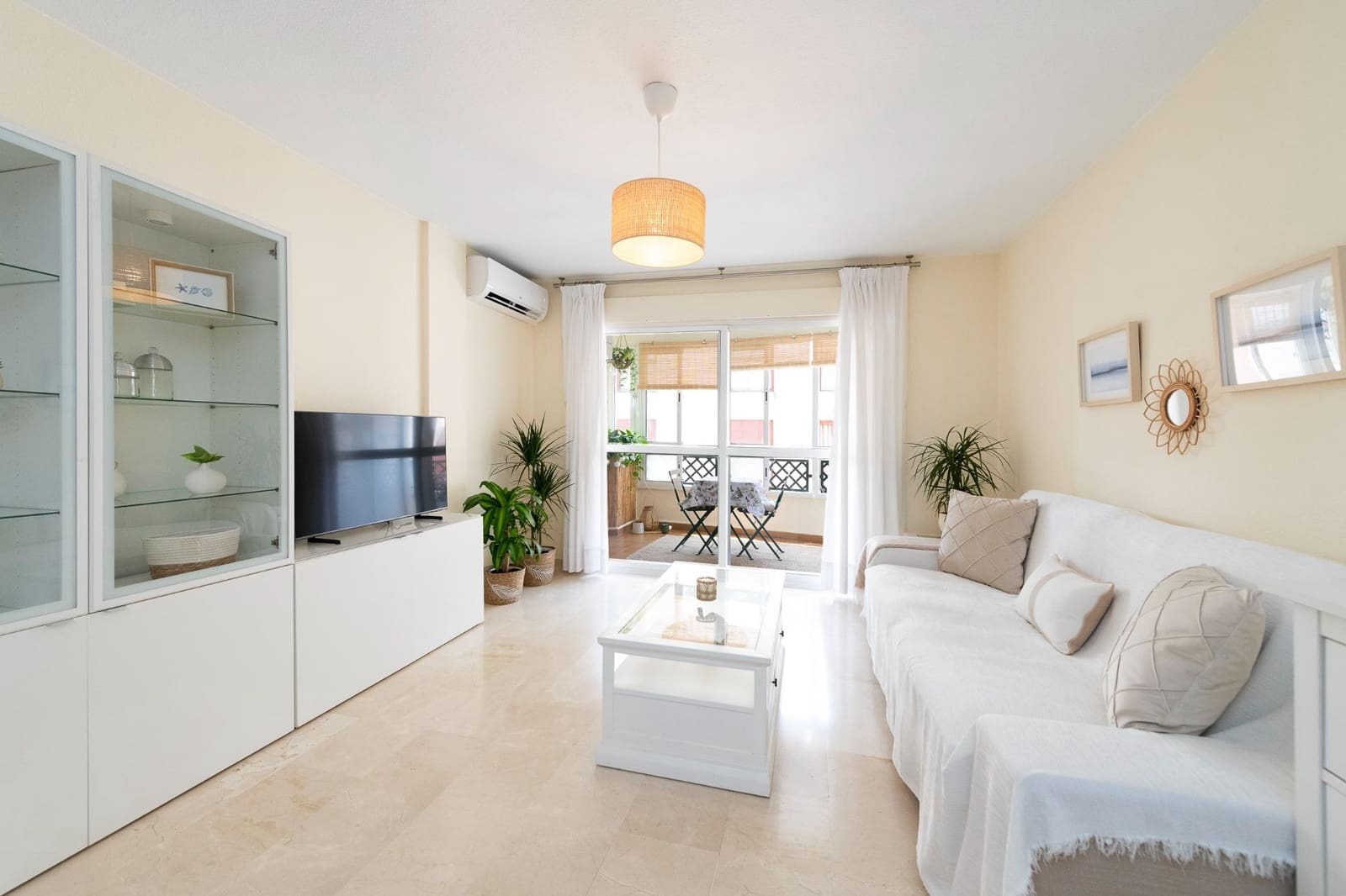 2 slaapkamer Flat te koop in Rincon de la Victoria met garage - € 322.000 (Ref: 9165840)