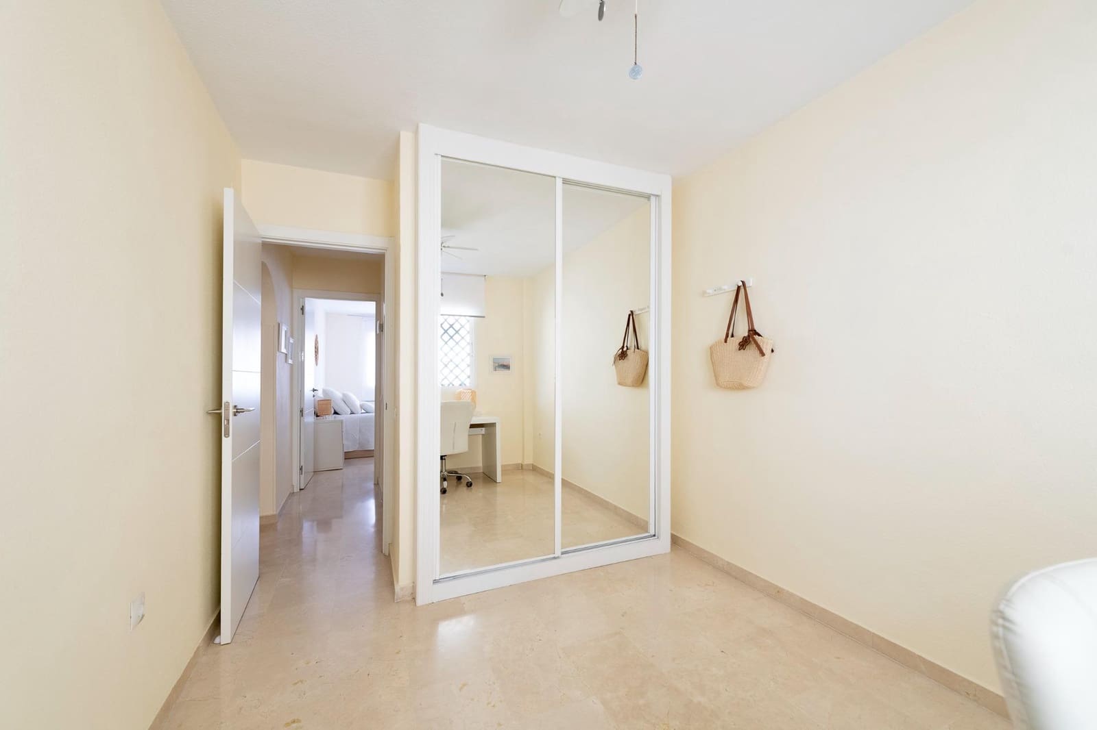 2 slaapkamer Flat te koop in Rincon de la Victoria met garage - € 322.000 (Ref: 9165840)