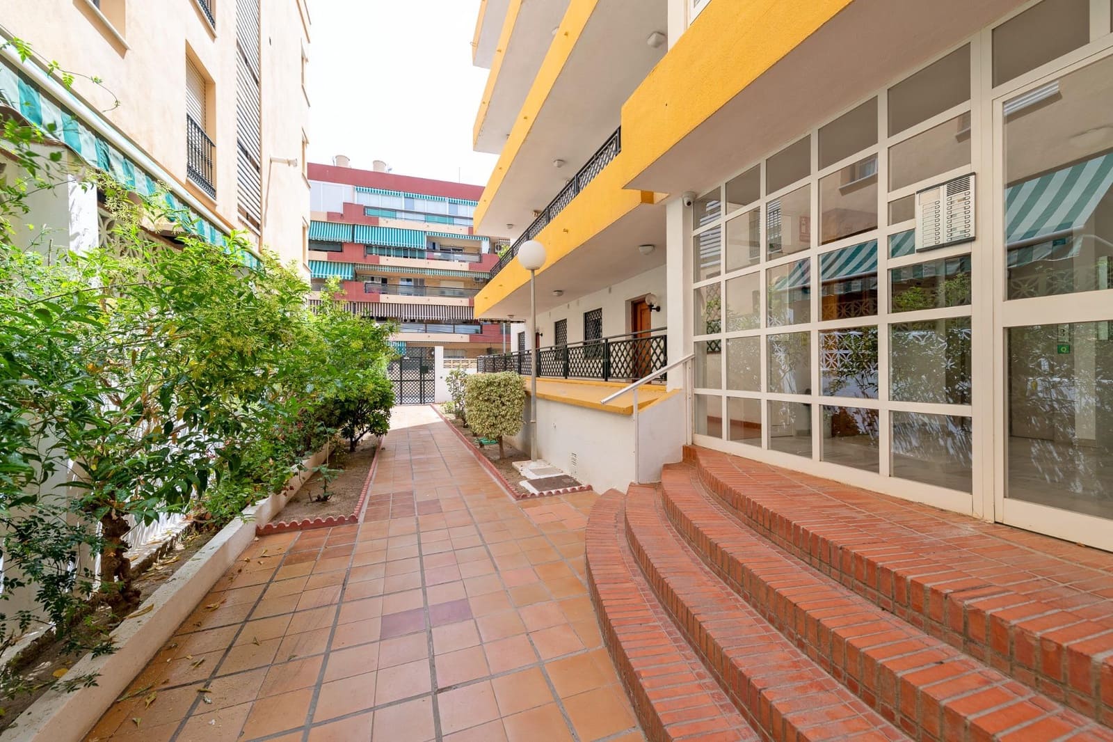 2 slaapkamer Flat te koop in Rincon de la Victoria met garage - € 322.000 (Ref: 9165840)