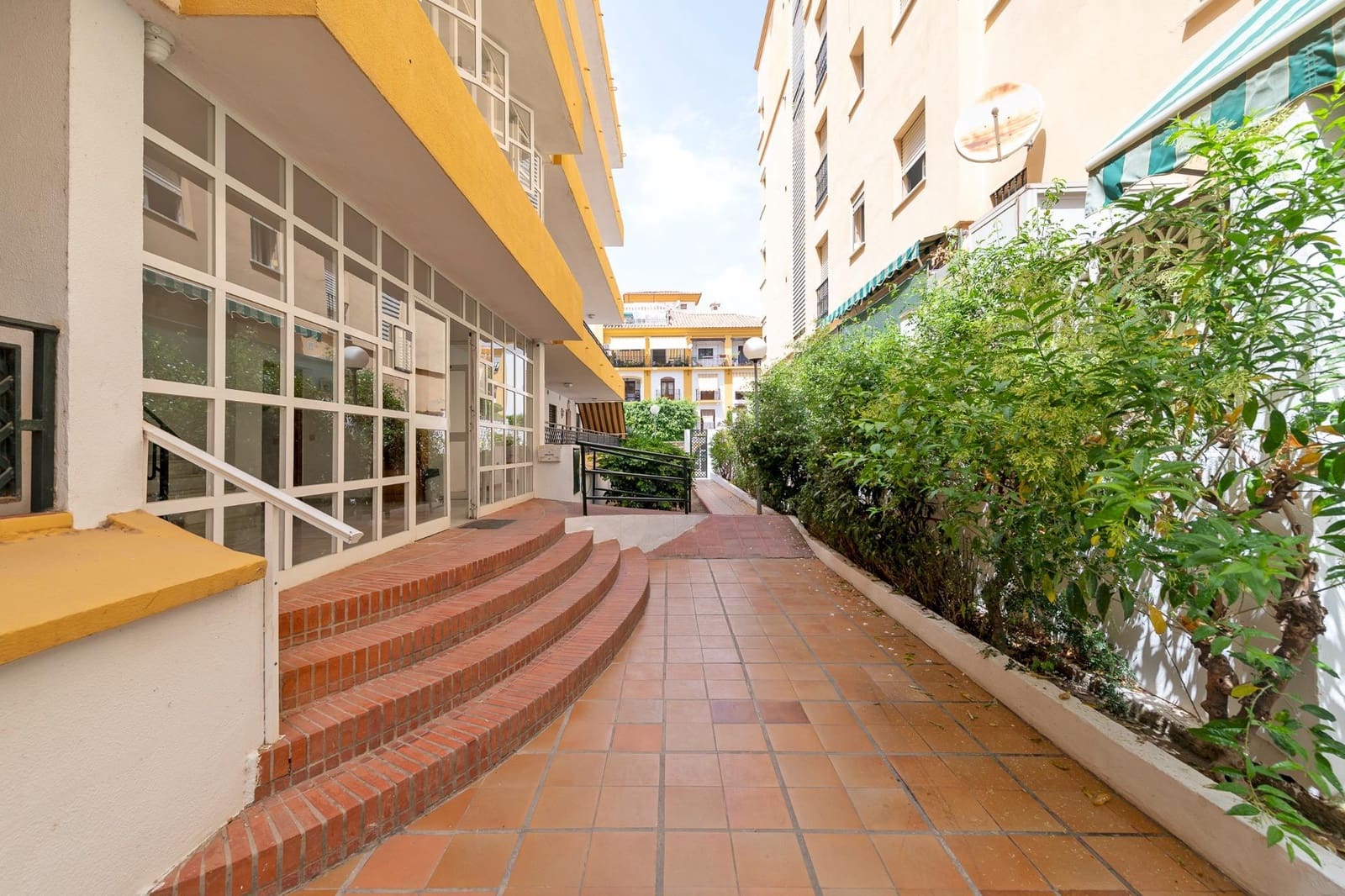 2 slaapkamer Flat te koop in Rincon de la Victoria met garage - € 322.000 (Ref: 9165840)