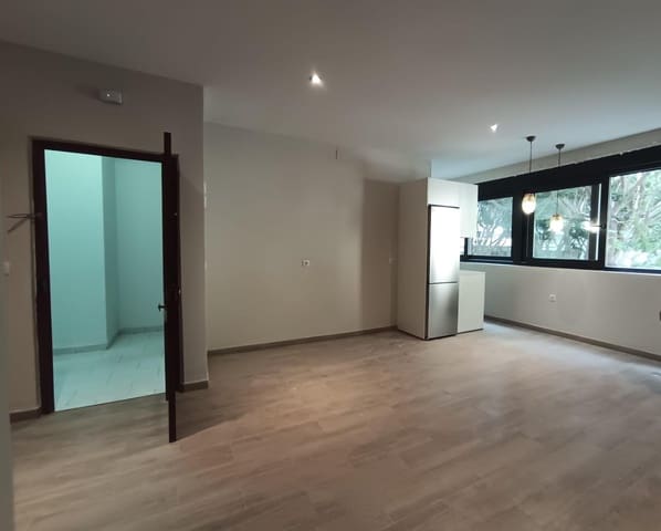 Loft for rent in La Aurora, Málaga city - € 1,150 (Ref: 9197794)