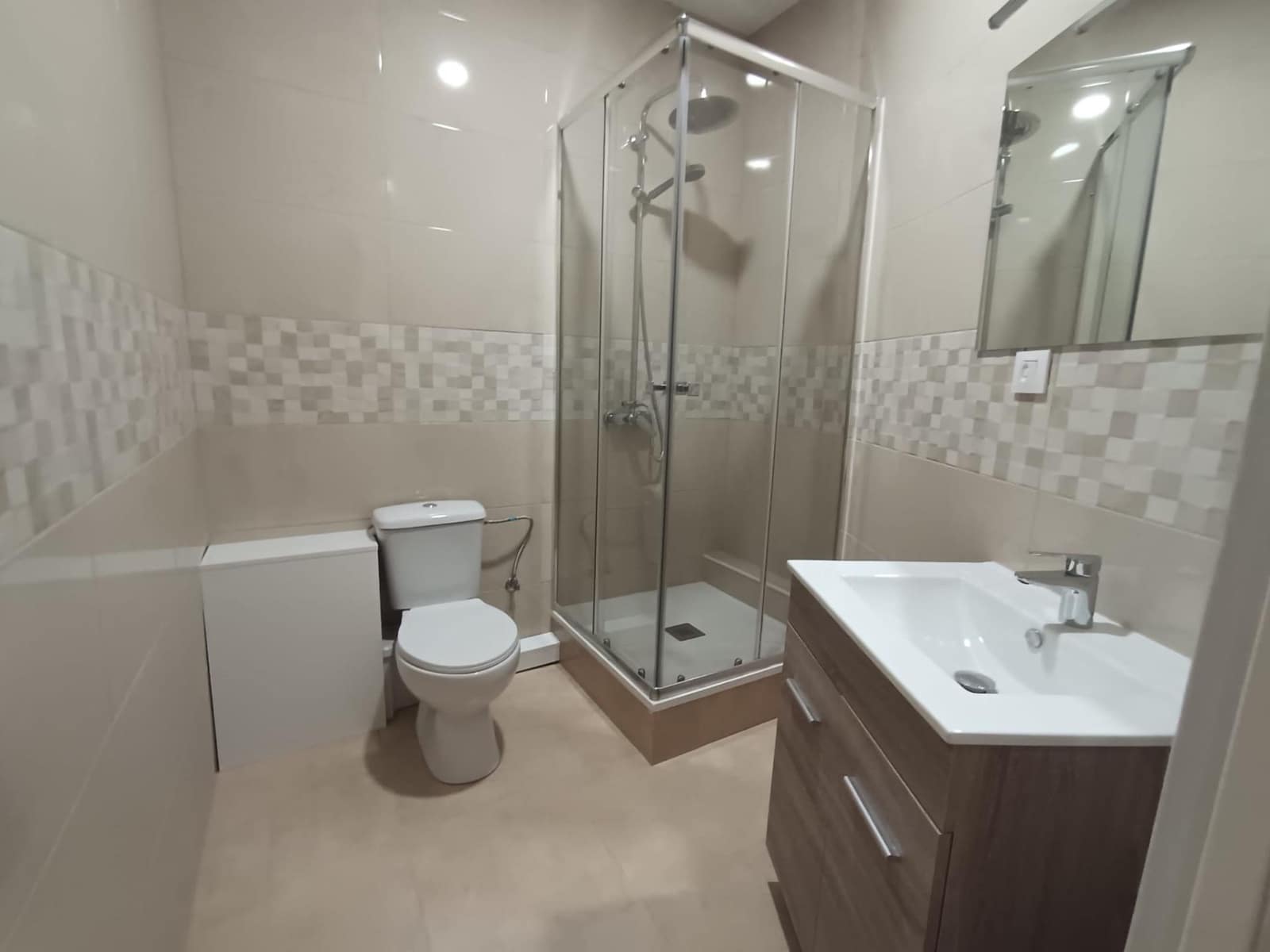 Loft til leje i Malaga by - € 1.150 (Ref: 9197794)