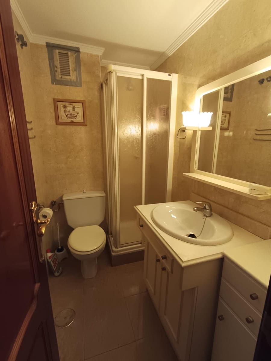 Piso de 4 habitaciones en Málaga ciudad en venta - 420.000 € (Ref: 9240033)