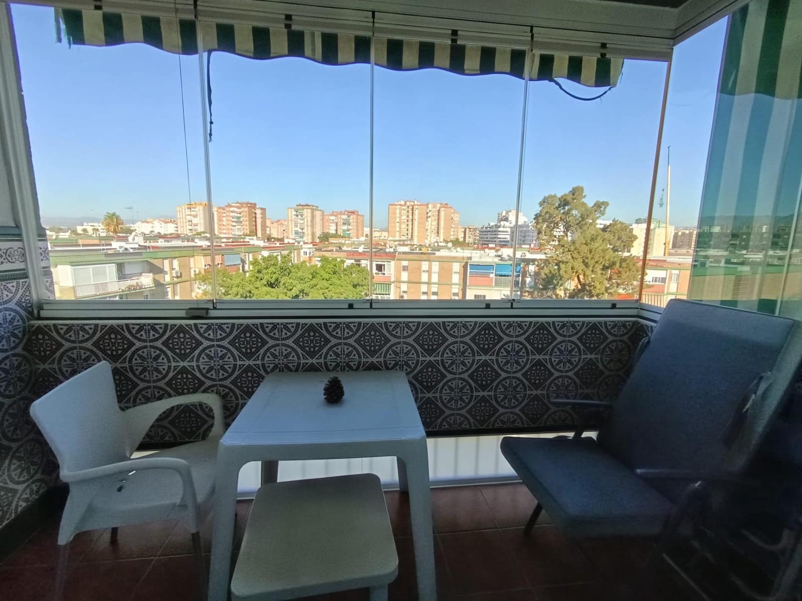 Piso de 4 habitaciones en Málaga ciudad en venta - 420.000 € (Ref: 9240033)