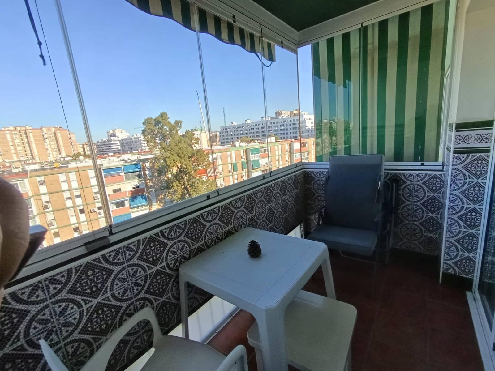 Piso de 4 habitaciones en Málaga ciudad en venta - 420.000 € (Ref: 9240033)