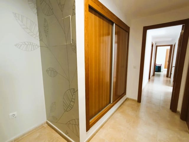 3 bedroom Flat for rent in Rincón de la Victoria with pool garage - € 1,300 (Ref: 9243009)