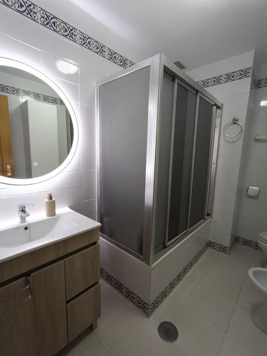 3 bedroom Apartment for rent in Rincon de la Victoria - € 1,500 (Ref: 9243010)