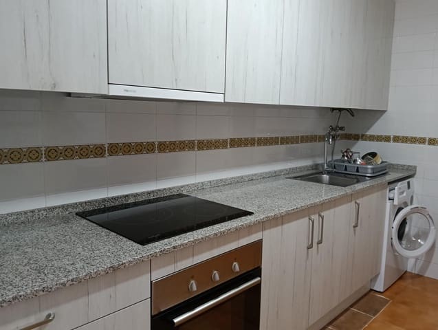 3 bedroom Apartment for rent in Rincón de la Victoria - € 1,500 (Ref: 9243010)