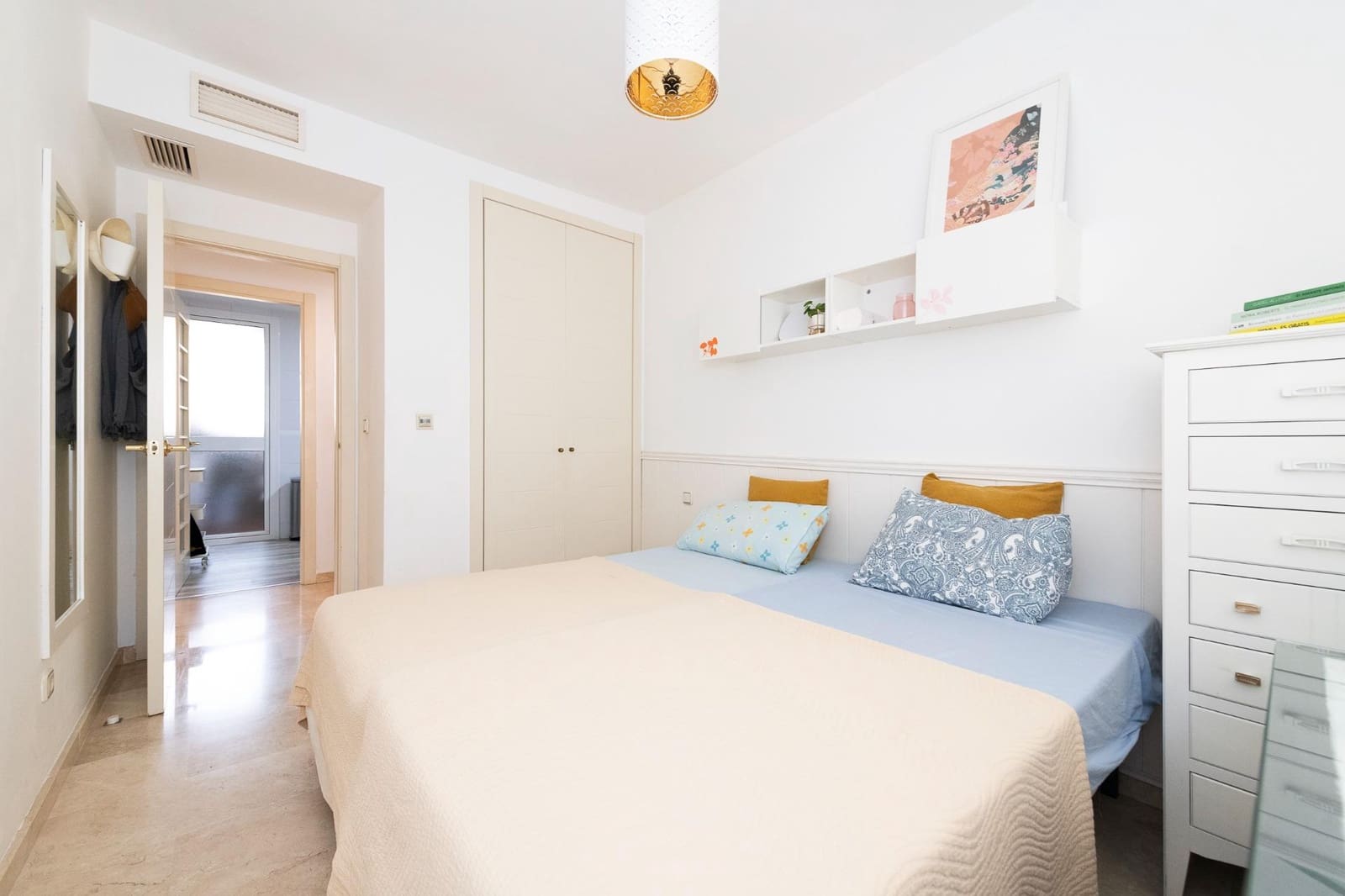 3 soveværelse Lejlighed til salg i Torre de Benagalbon med swimmingpool - € 390.000 (Ref: 9247349)