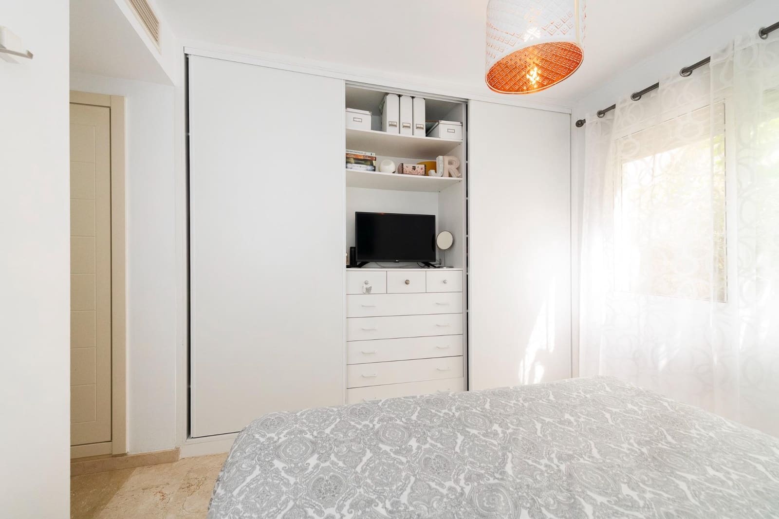 3 soveværelse Lejlighed til salg i Torre de Benagalbon med swimmingpool - € 390.000 (Ref: 9247349)