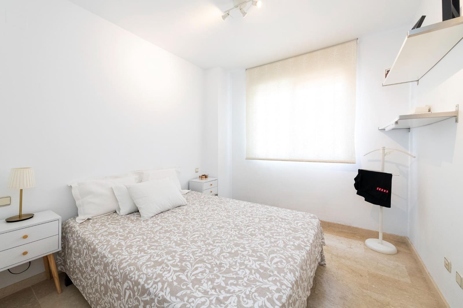 3 soveværelse Lejlighed til salg i Torre de Benagalbon med swimmingpool - € 390.000 (Ref: 9247349)