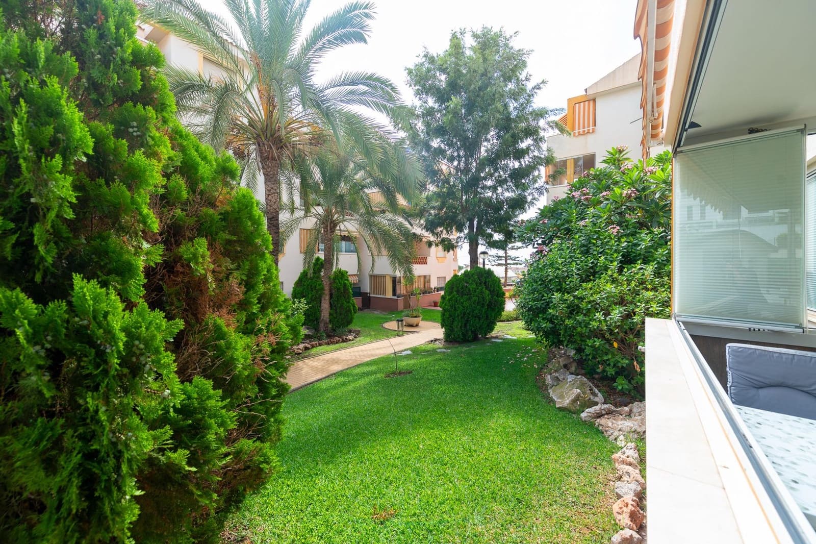 3 soveværelse Lejlighed til salg i Torre de Benagalbon med swimmingpool - € 390.000 (Ref: 9247349)