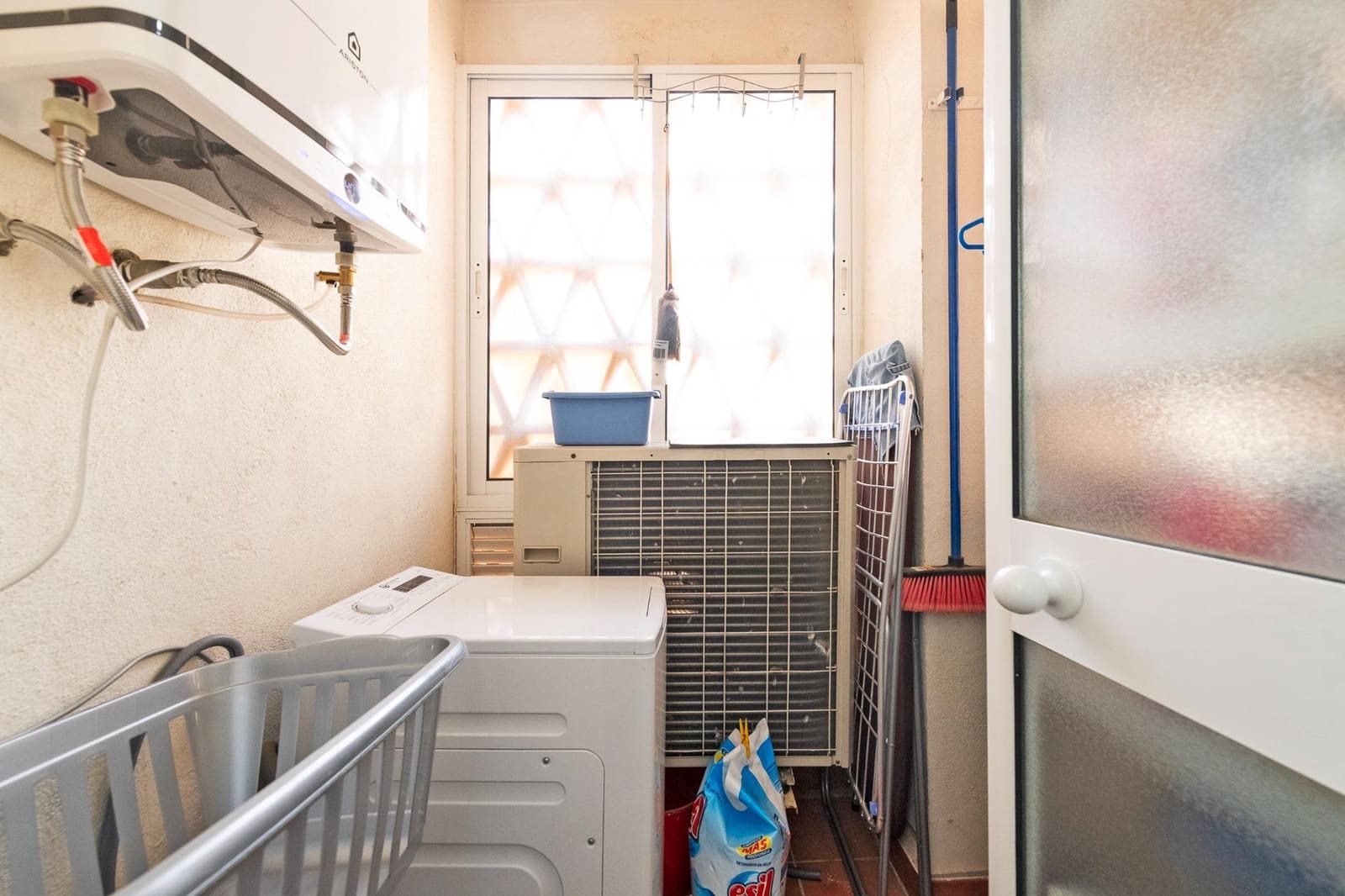 3 soveværelse Lejlighed til salg i Torre de Benagalbon med swimmingpool - € 390.000 (Ref: 9247349)