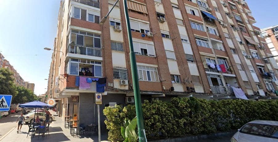 3 soveværelse Lejlighed til salg i Malaga by - € 145.000 (Ref: 9248755)