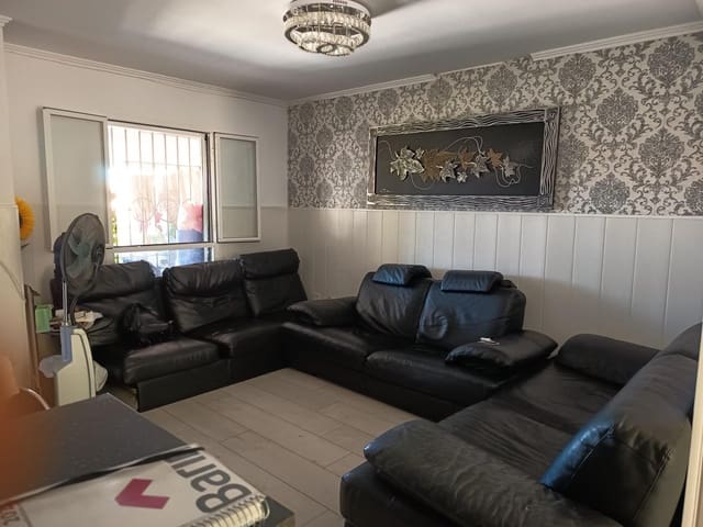 3 makuuhuone Rivitalo myytävänä paikassa La Cala del Moral, Rincón de la Victoria mukana 
autotalli - 405 000 € (Ref: 9252066)