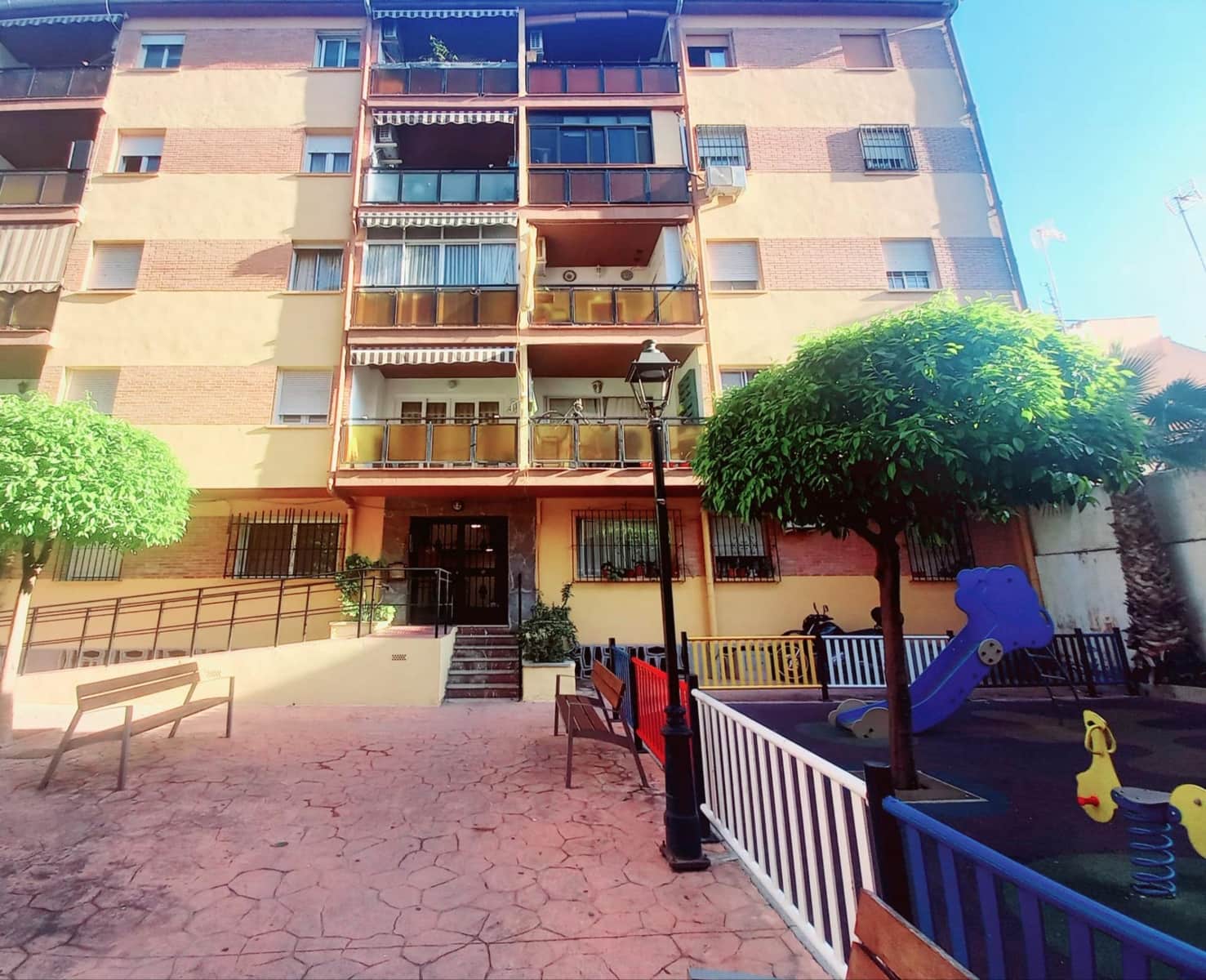 3 makuuhuone Asunto myytävänä paikassa La Cala del Moral mukana 
autotalli - 375 000 € (Ref: 9255345)