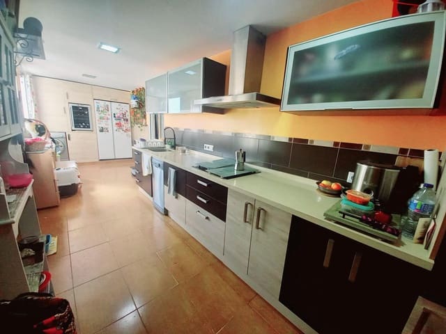 3 soverom Leilighet til salgs i La Cala del Moral, Rincón de la Victoria med garasje - € 385 000 (Ref: 9255345)