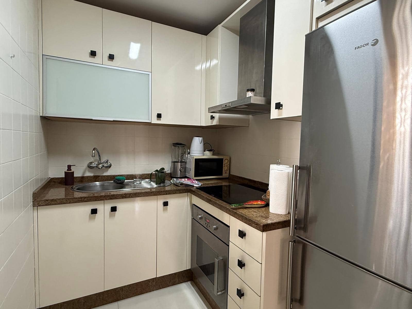 3 soveværelse Lejlighed til leje i Rincon de la Victoria med garage - € 1.200 (Ref: 9255346)