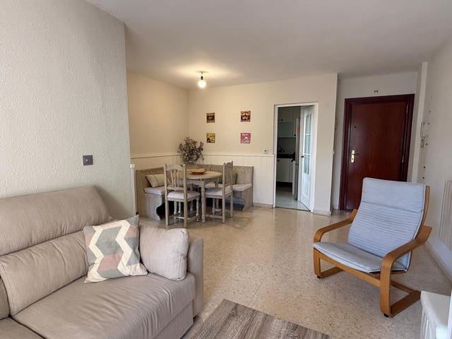 3 sovrum Lägenhet att hyra i Rincón de la Victoria med garage - 1 200 € (Ref: 9255346)