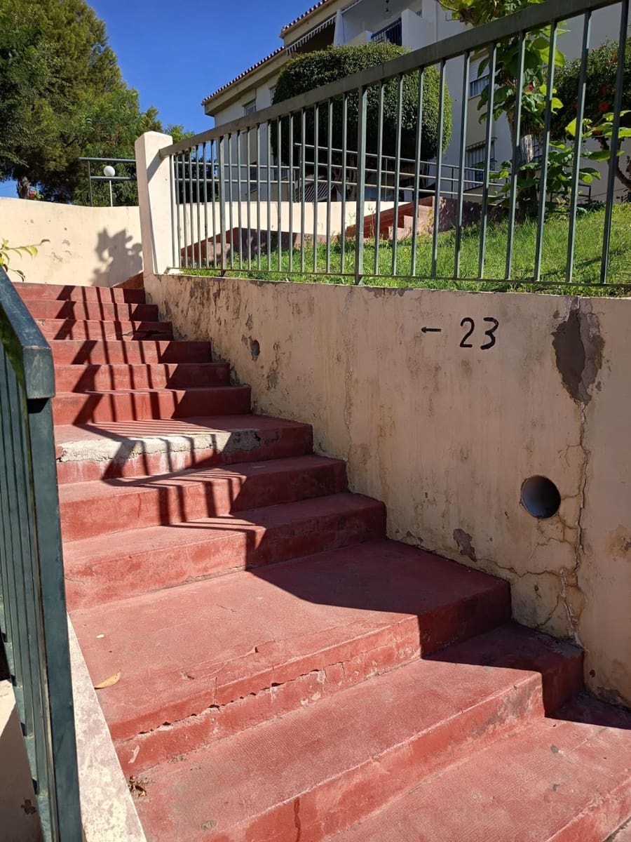 3 bedroom Flat for rent in Rincon de la Victoria with garage - € 1,200 (Ref: 9255346)