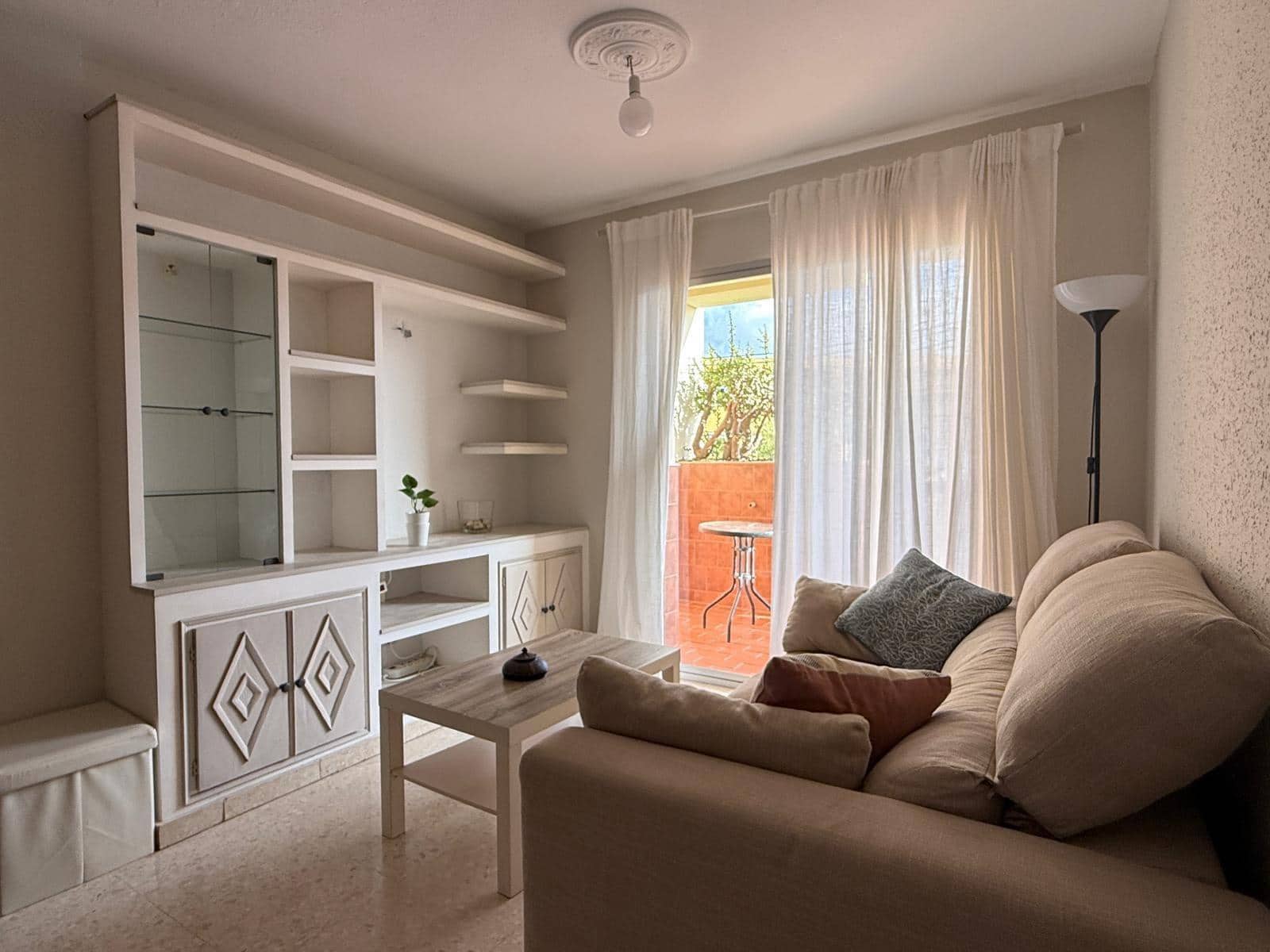 3 bedroom Flat for rent in Rincon de la Victoria with garage - € 1,200 (Ref: 9255346)