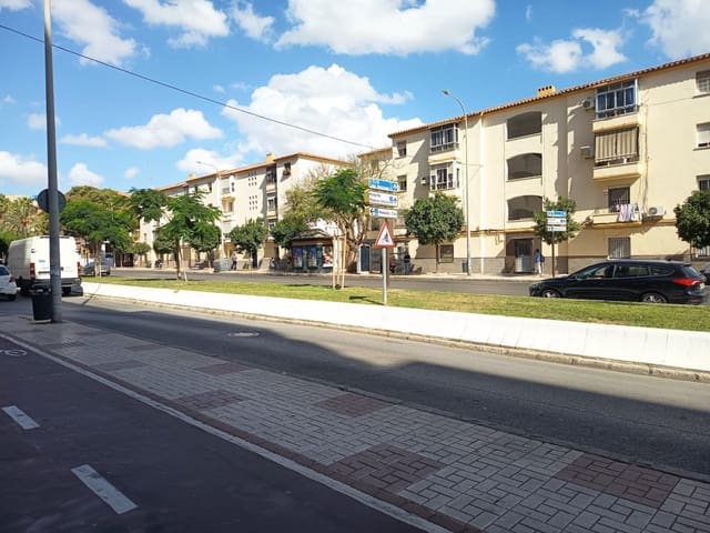 Piso de 4 habitaciones en Málaga ciudad en venta con garaje - 450.000 € (Ref: 9262672)