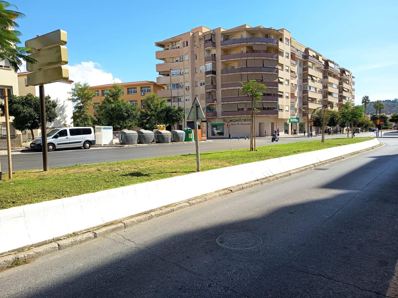 4 bedroom Flat for sale in Malaga city with garage - € 450,000 (Ref: 9262672)